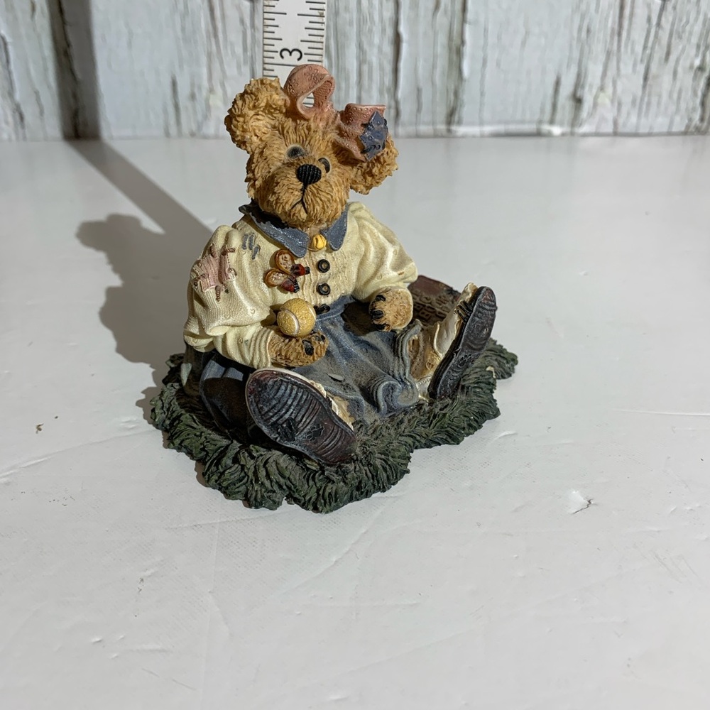 Boyds Bears Sculpture Christie Tennis Game, Set, Match